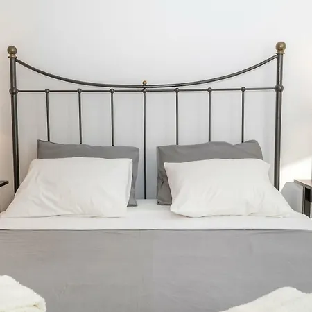 Bellevue - Boutique In Paros Apartment